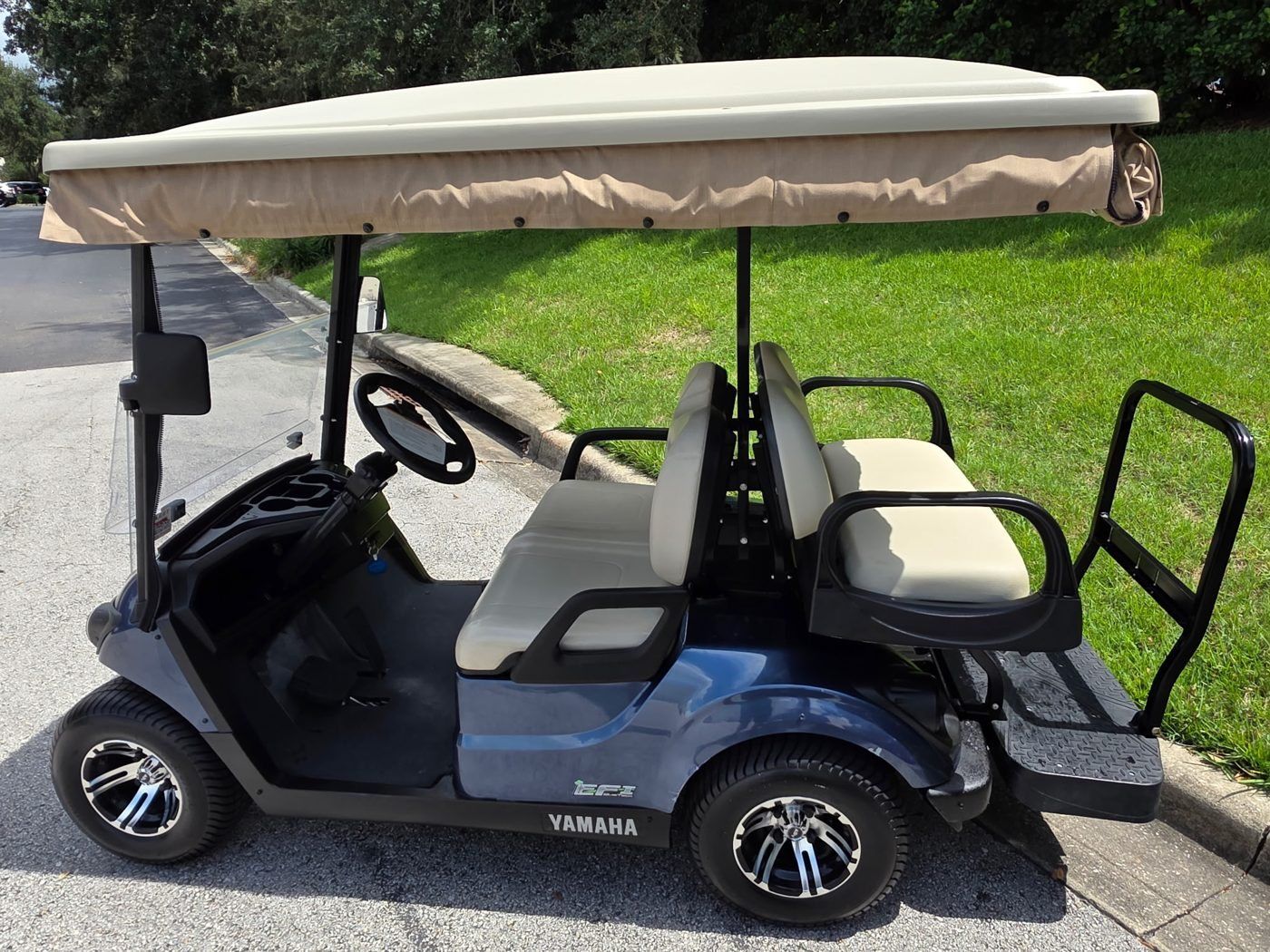 Four passenger rental golf cart